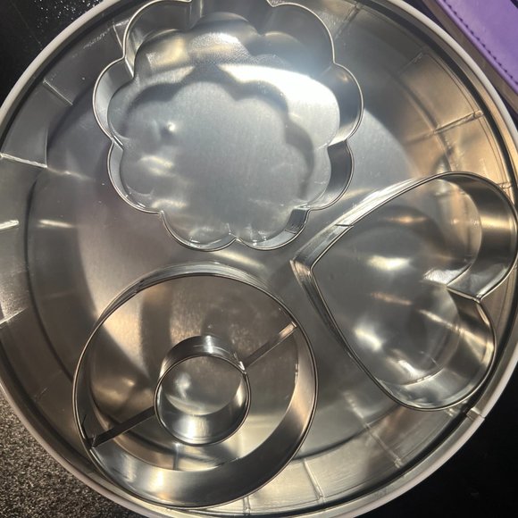 kate spade one smart cookie tin with 3 cookie cutters nwot *PLEASE READ* - Picture 7 of 11